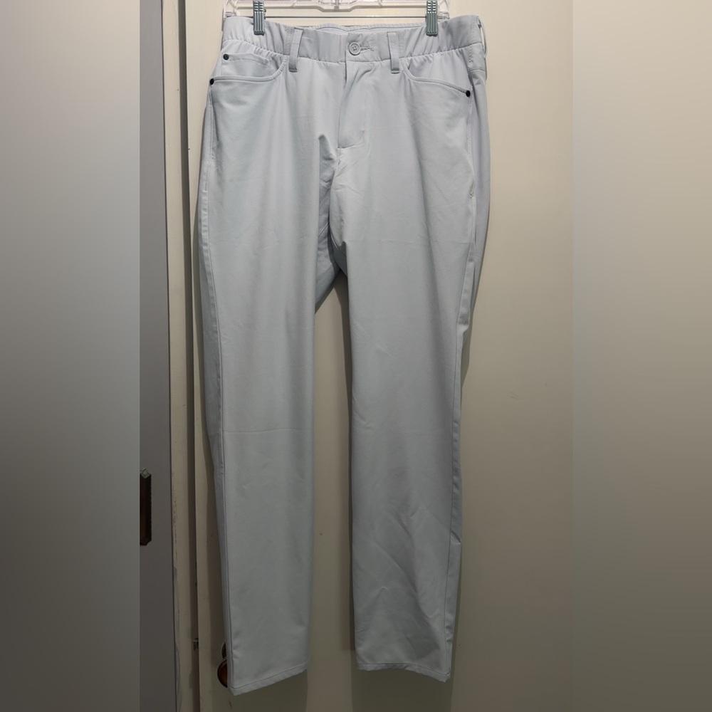 Under Armour Men's Light Gray Chinos